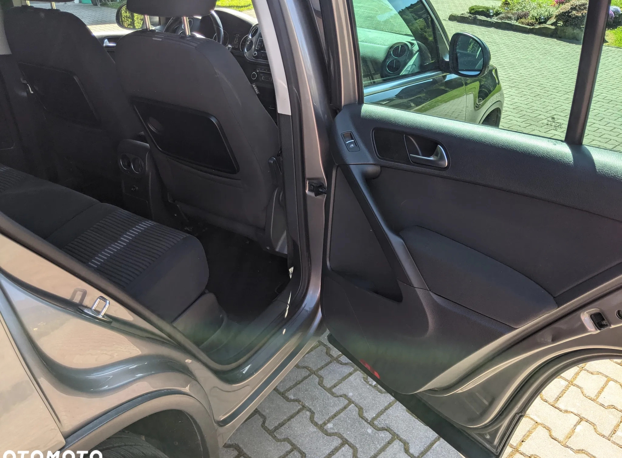 Volkswagen Tiguan cena 36900 przebieg: 129700, rok produkcji 2011 z Biała Podlaska małe 562